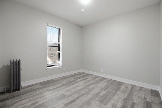 Photo - 6214 S Dorchester Ave