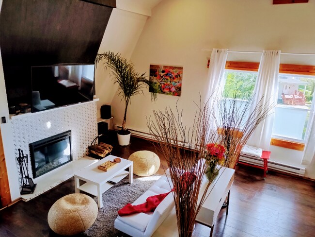 Photo - 3306 Powhatan Ave Unidad 3rd floor