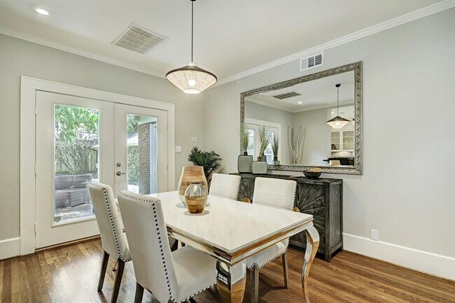 Photo - 1912 Lexington St