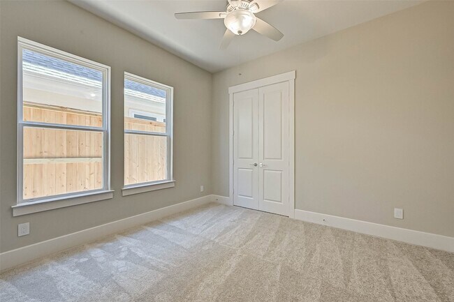 Photo - 67 Thorpe Ln