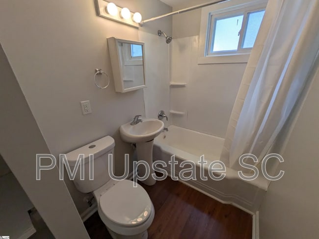 Photo - 201 Chandler Dr Unidad Apartment 4A