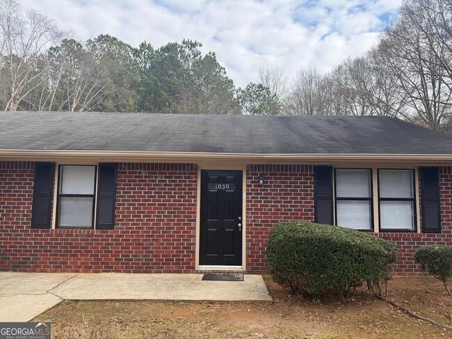 Building Photo - 1030 Cantrell Ln