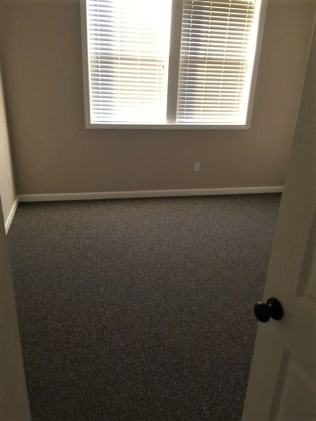 Photo - 5bed/3.5 bath Home