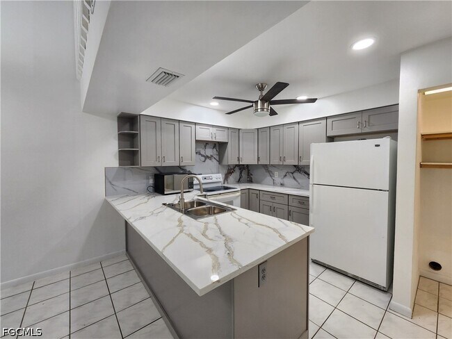 Photo - 12963 Cherrydale Ct
