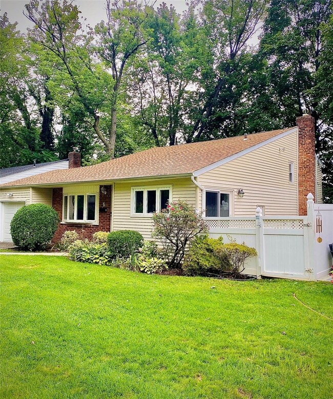 Building Photo - 5 2nd Rd Rental