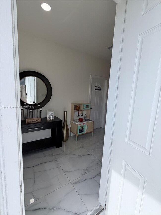 Photo - 268 SE 31st Ave