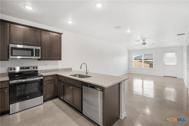 Photo - 1230 Concord Dr