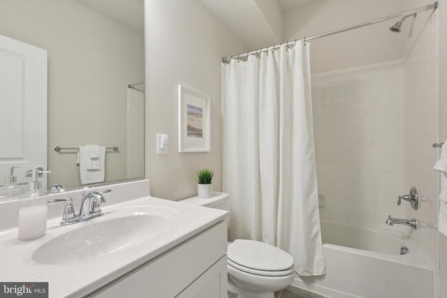 Photo - 238 Narrowleaf Way