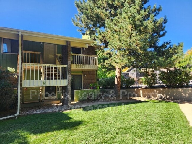 Photo - 2800 Kalmia Ave Unidad B302