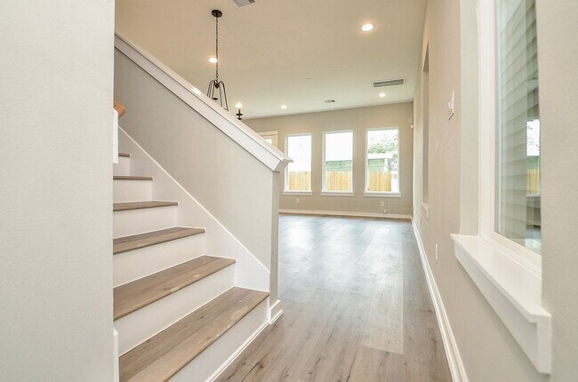 Photo - 6708 Parker Grv Ln