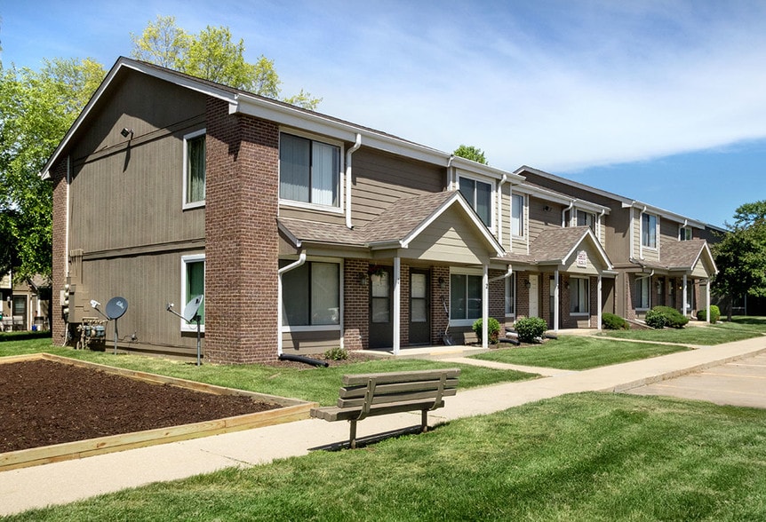 in Davenport at Crystal Ridge Apartments in Davenport, IA