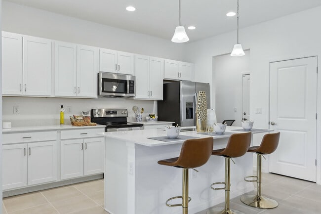 Alexander Park - Alexander Park Townhomes