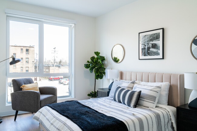 Tapestry Station Apartments