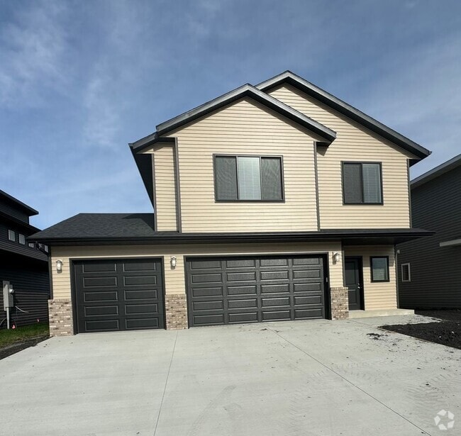Building Photo - Newly Built in the Wilds neighborhood of W... Rental
