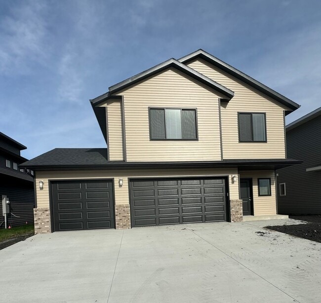 Newly Built in the Wilds neighborhood of W... - Newly Built in the Wilds neighborhood of W... House