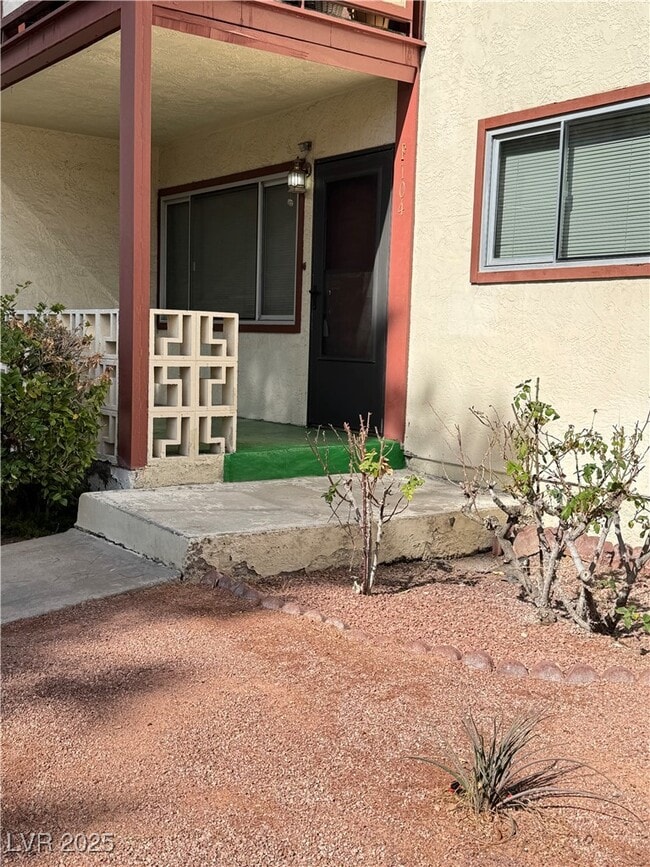 Photo - 350 E Desert Inn Rd Unit F104