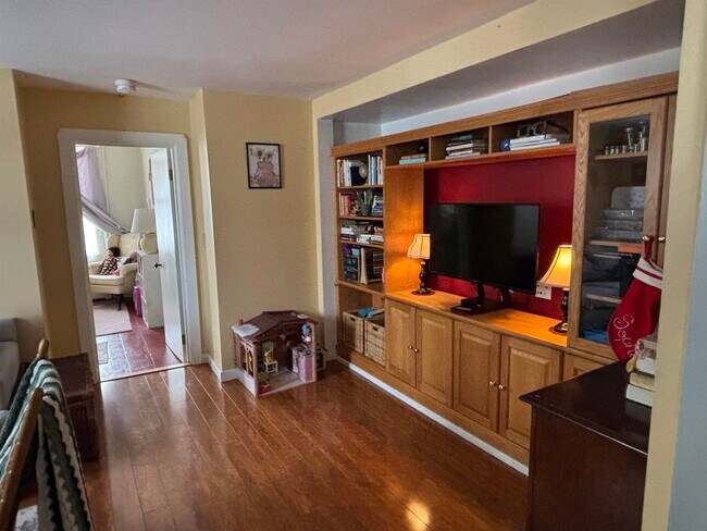 Photo - 21 Annie St Unit C