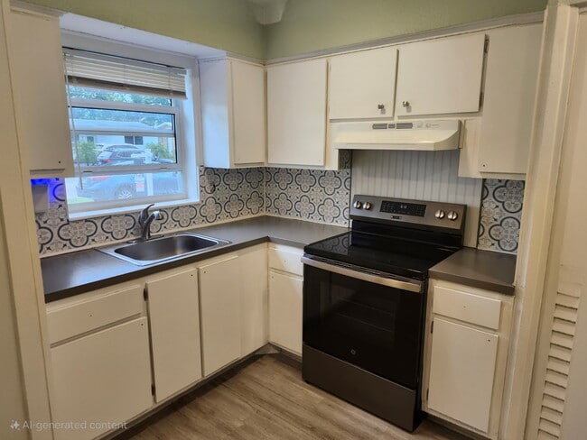 Photo - 5940 NW 13th St