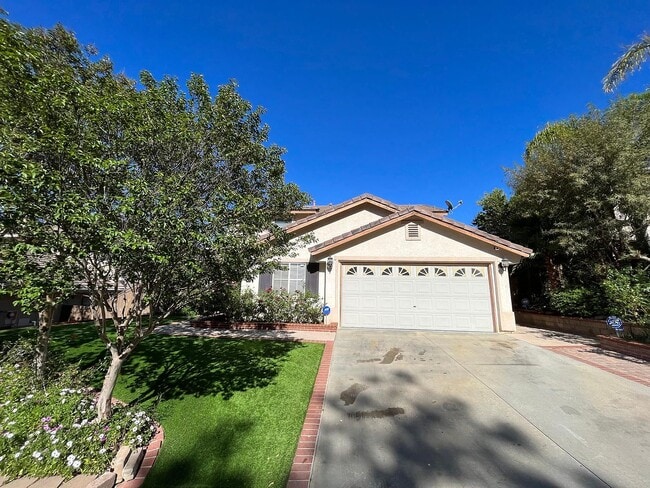 Photo - 12212 Edgecliff Ave