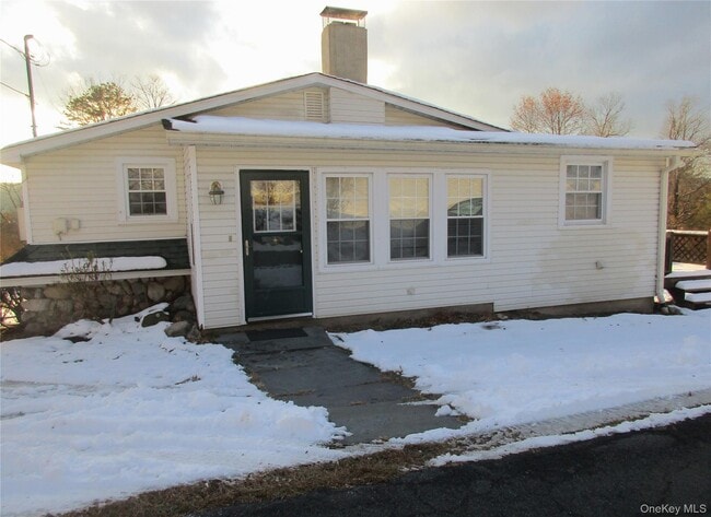 Building Photo - 44 Academy Ave