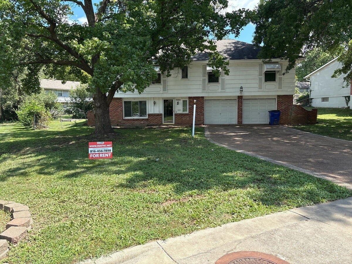 COMING SOON!! Raytown Large SF House - COMING SOON!! Raytown  Large SF House