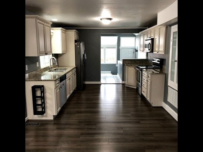 Photo - 2225 Fillmore Ave