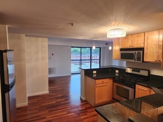 Photo - 700 1st St Unit 9q