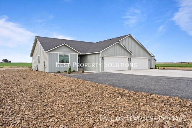 Photo - 13436 Rd 4 NE Unit A