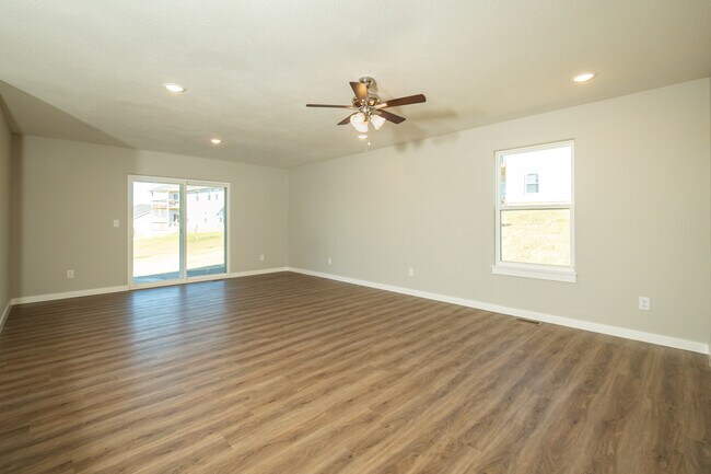 Photo - 1411 W Jay St