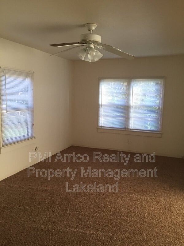 Photo - 124 Bassedena Cir S