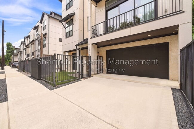 Photo - 1823 Prospect St