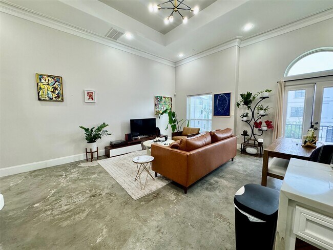 5801 Winsome Ln Unit 306