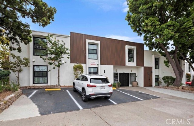 6679 Linda Vista Rd Unit 16