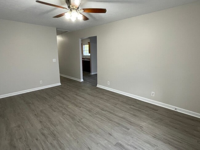 Photo - 1708 Underwood St