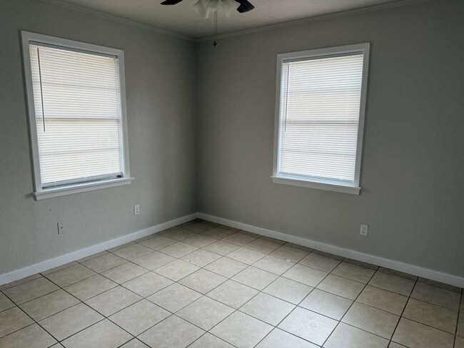 Photo - 435 S Beech St