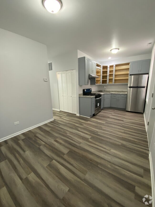 Building Photo - 260 W 24th Pl Rental