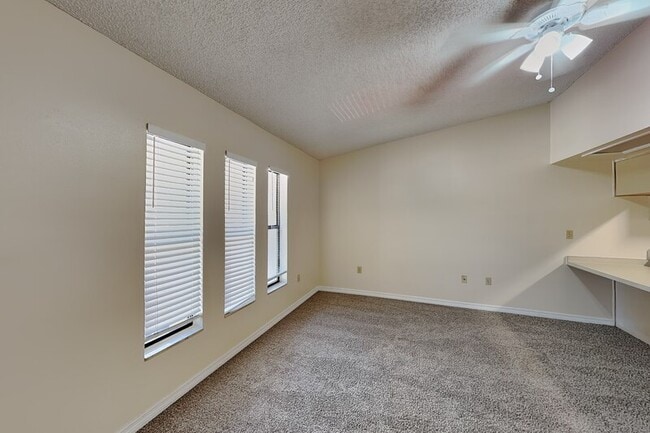 Photo - 32715 Blossom Ln