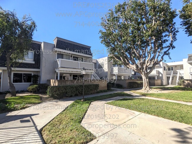 Upstairs 2 Bedroom / 2 Bathroom Condo in t... - Upstairs 2 Bedroom / 2 Bathroom Condo in t...