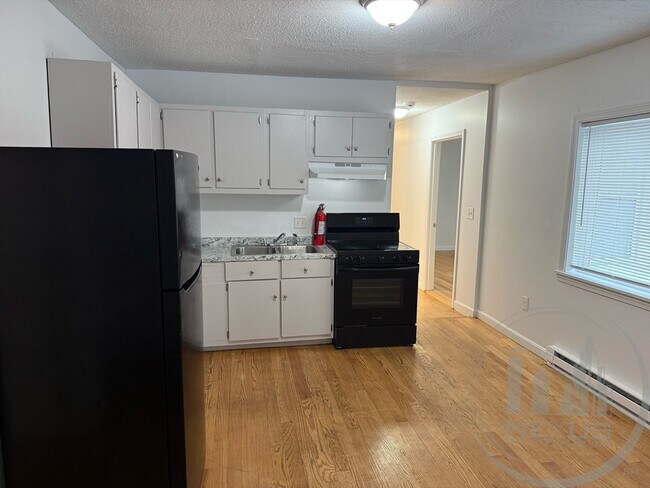 Photo - 23 Hawley St Unit 2