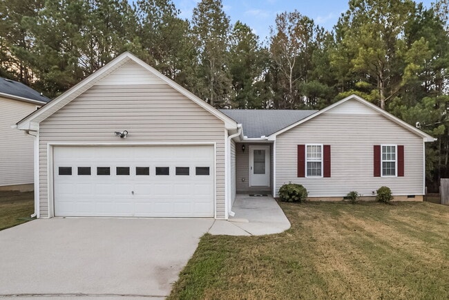 Photo - 757 Newport Dr House