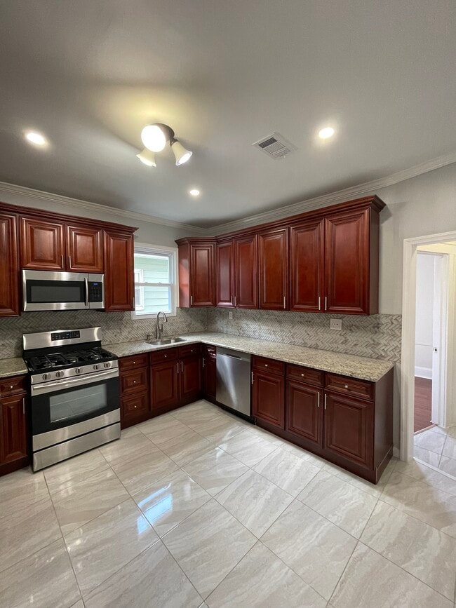 Photo - 1018 Kilsyth Rd Unit 2