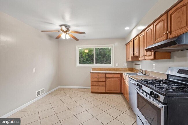Photo - 4511 Holmes Run Pkwy