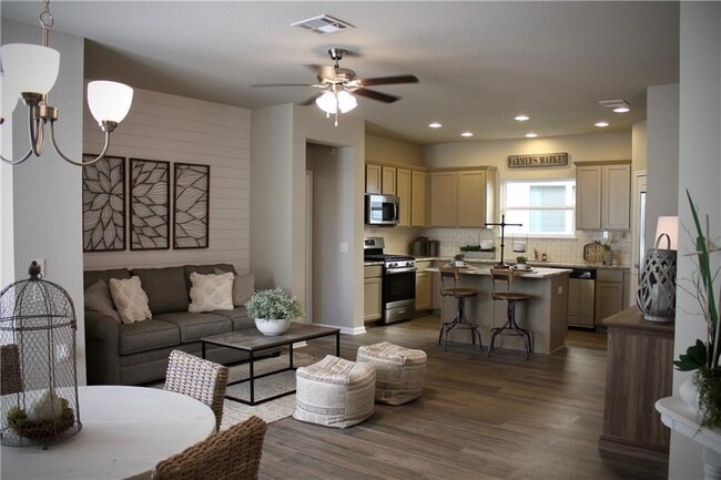 Photo - 729 Durness Dr