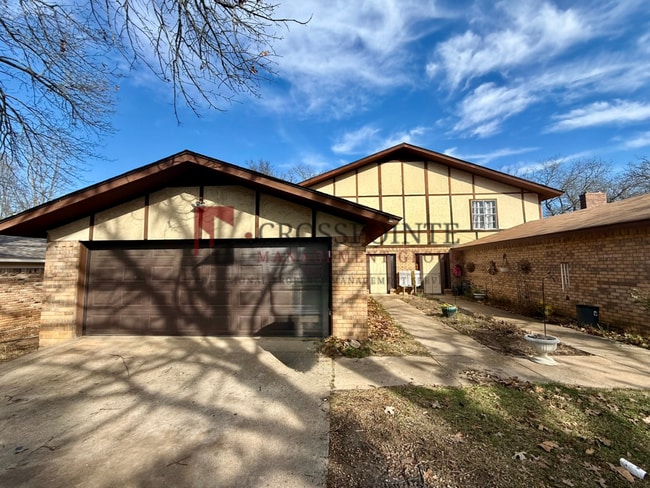 Building Photo - 4614/4616 Edinburgh SERIES 75 Unit 4614