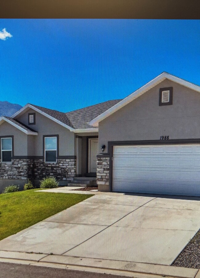 Building Photo - Santaquin Rental House #2
