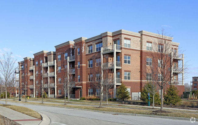 Building Photo - The Residences of Orland Park Crossing Rental