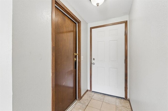 Photo - 2905 SW 82nd St