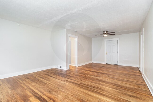 Photo - Charming 3BR/1BA Ranch Home with Fenced Ba...