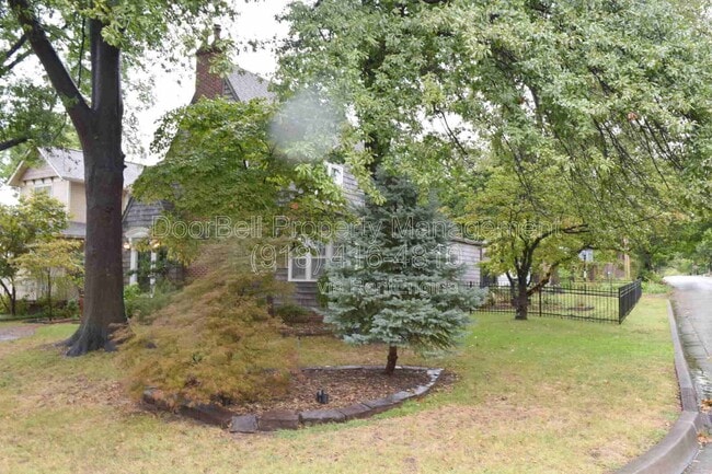 Photo - 255 E 27th Pl