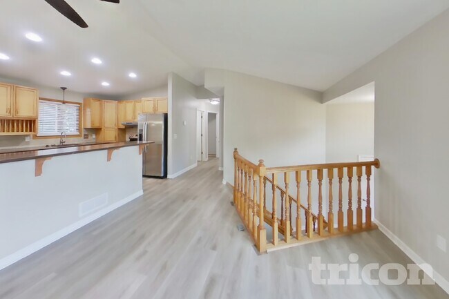 Photo - 9864 Wake St NE